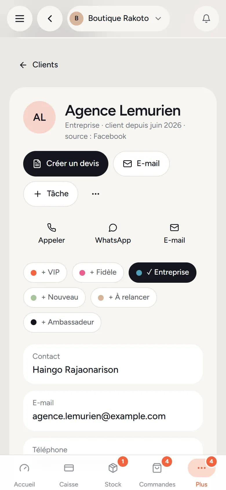 Fiche client sur téléphone